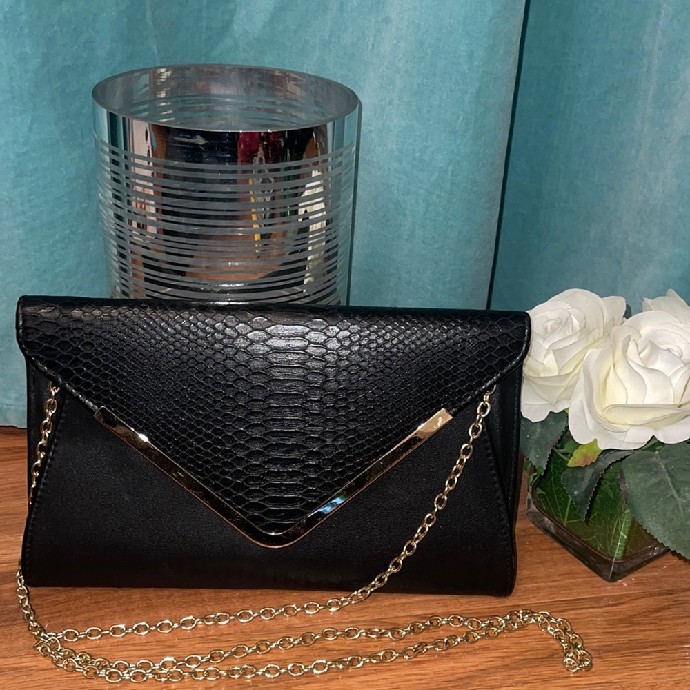 ✨🖤Aldo Clutch 🖤✨